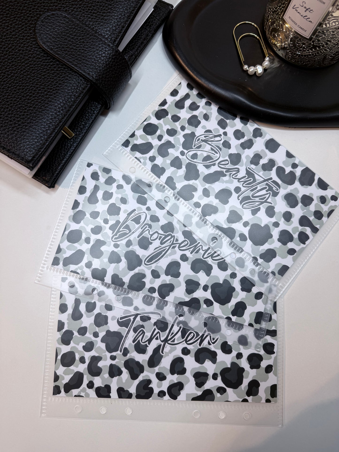 Dashboard - Leo black