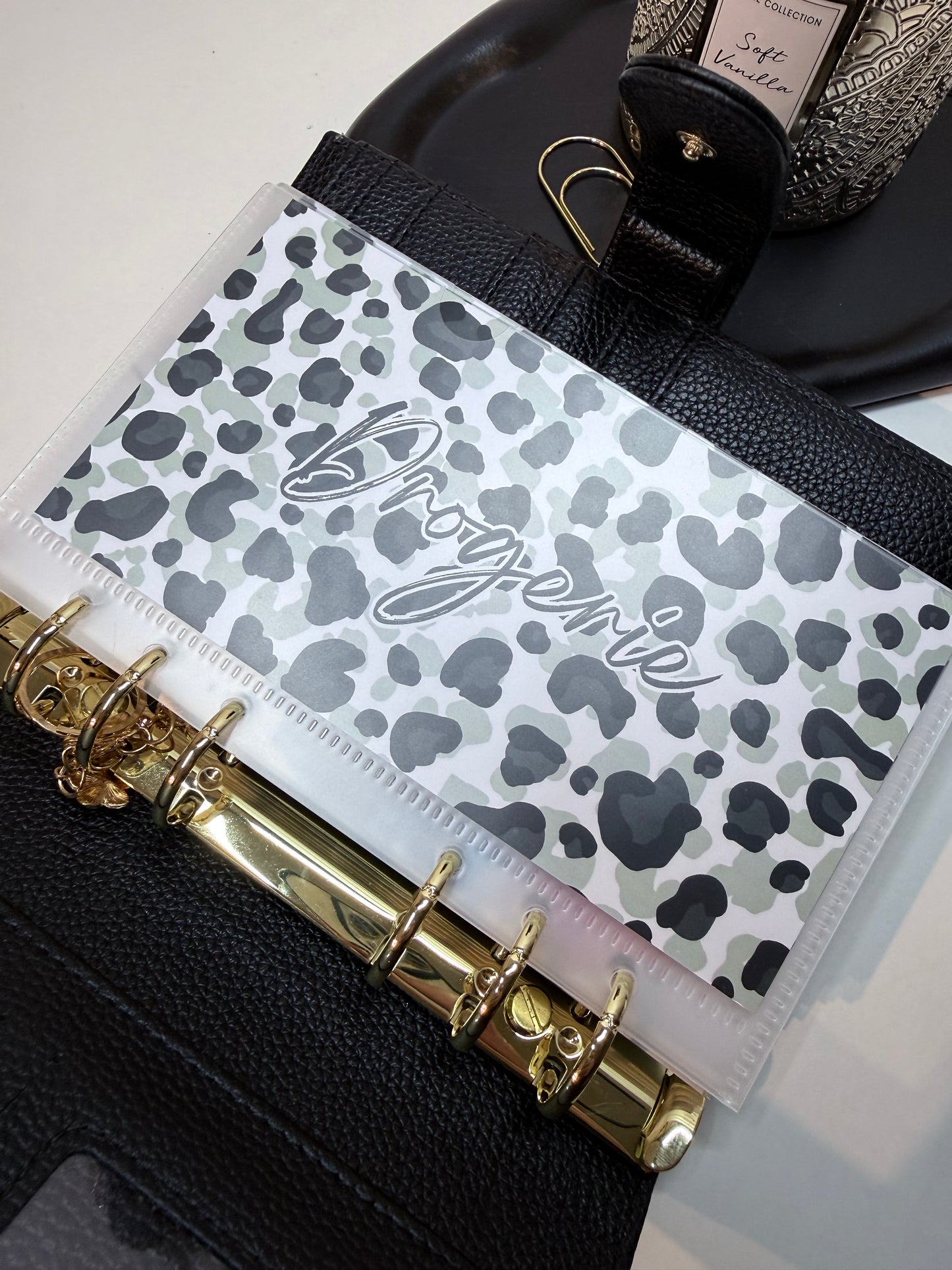 Dashboard - Leo black